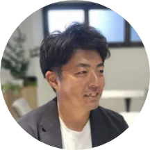 30代男性社員の写真
