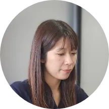 30代女性社員の写真